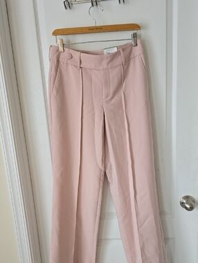Mid-Rise Wide Leg Pleated Trousers in Soft Pink
